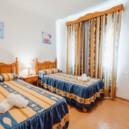 Apartamentos Punta Prima Beach Εξωτερικό φωτογραφία