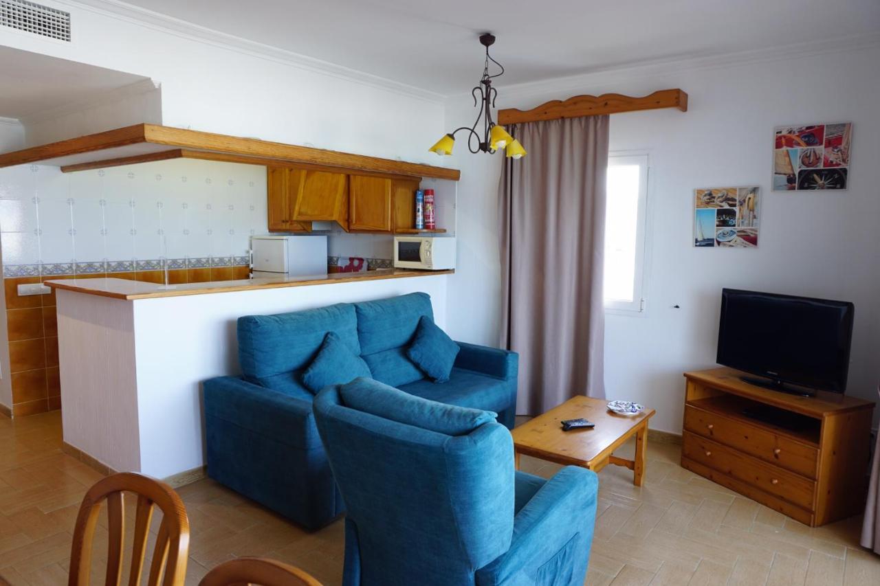 Apartamentos Punta Prima Beach Εξωτερικό φωτογραφία