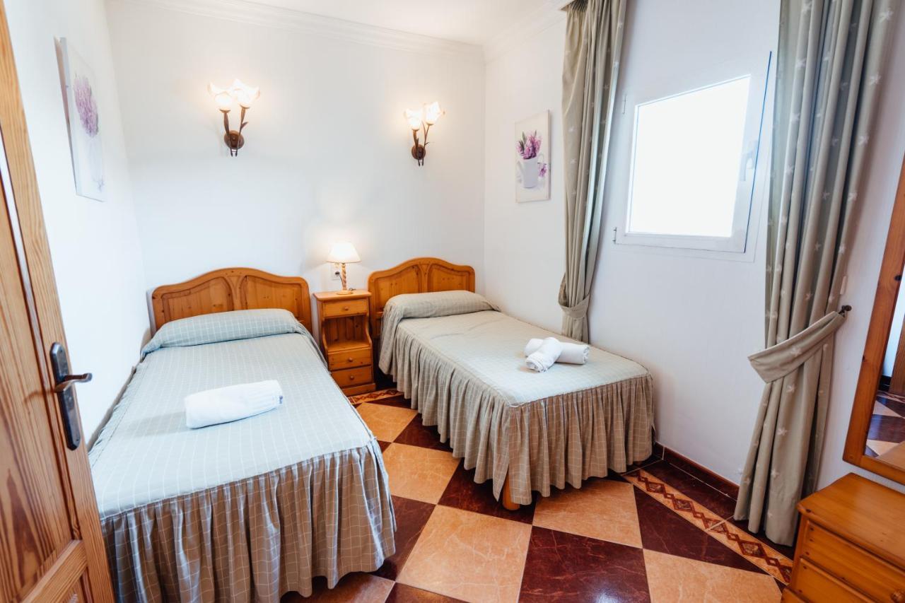 Apartamentos Punta Prima Beach Εξωτερικό φωτογραφία